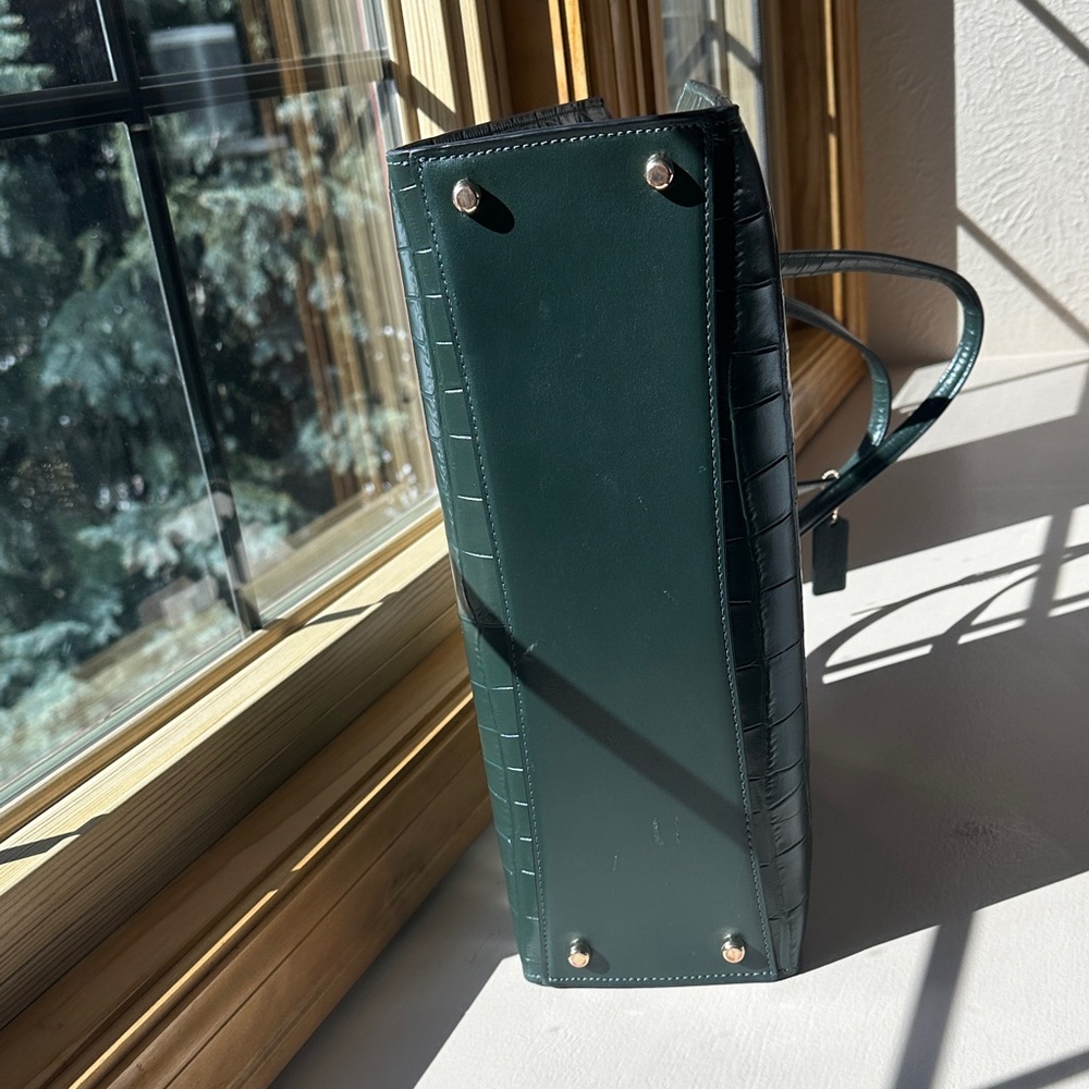 Coach Outlet Nina Zippered Tote in Gold Amazon Green Croc Embossed - Picture 7 of 14